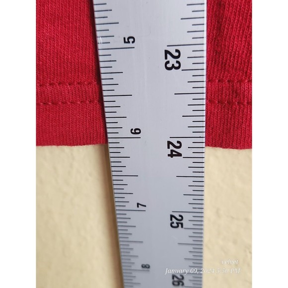 Game of Thrones T-Shirt Adult size Small Red Short Sleeve Hear Me Roar Lannister - Picture 7 of 8